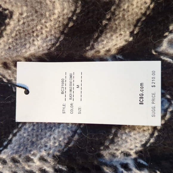BCBG MaxAzria sz M Asymmetrical Knit  Wild Dove Combo Mohair Blend Sweater  NWT - Picture 7 of 7